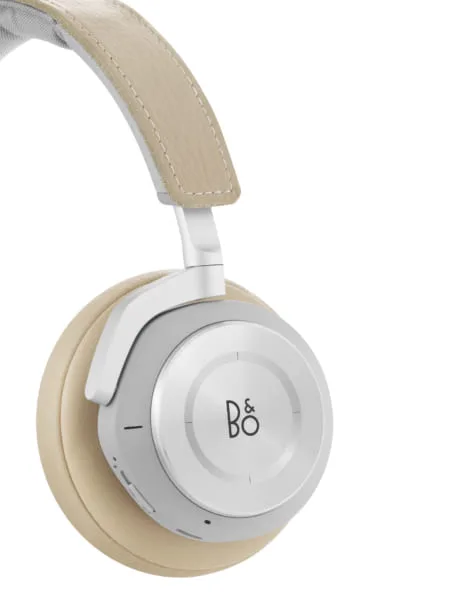 Bang&Olufsen ( バング・アンド・オルフセン ) Form 2i White