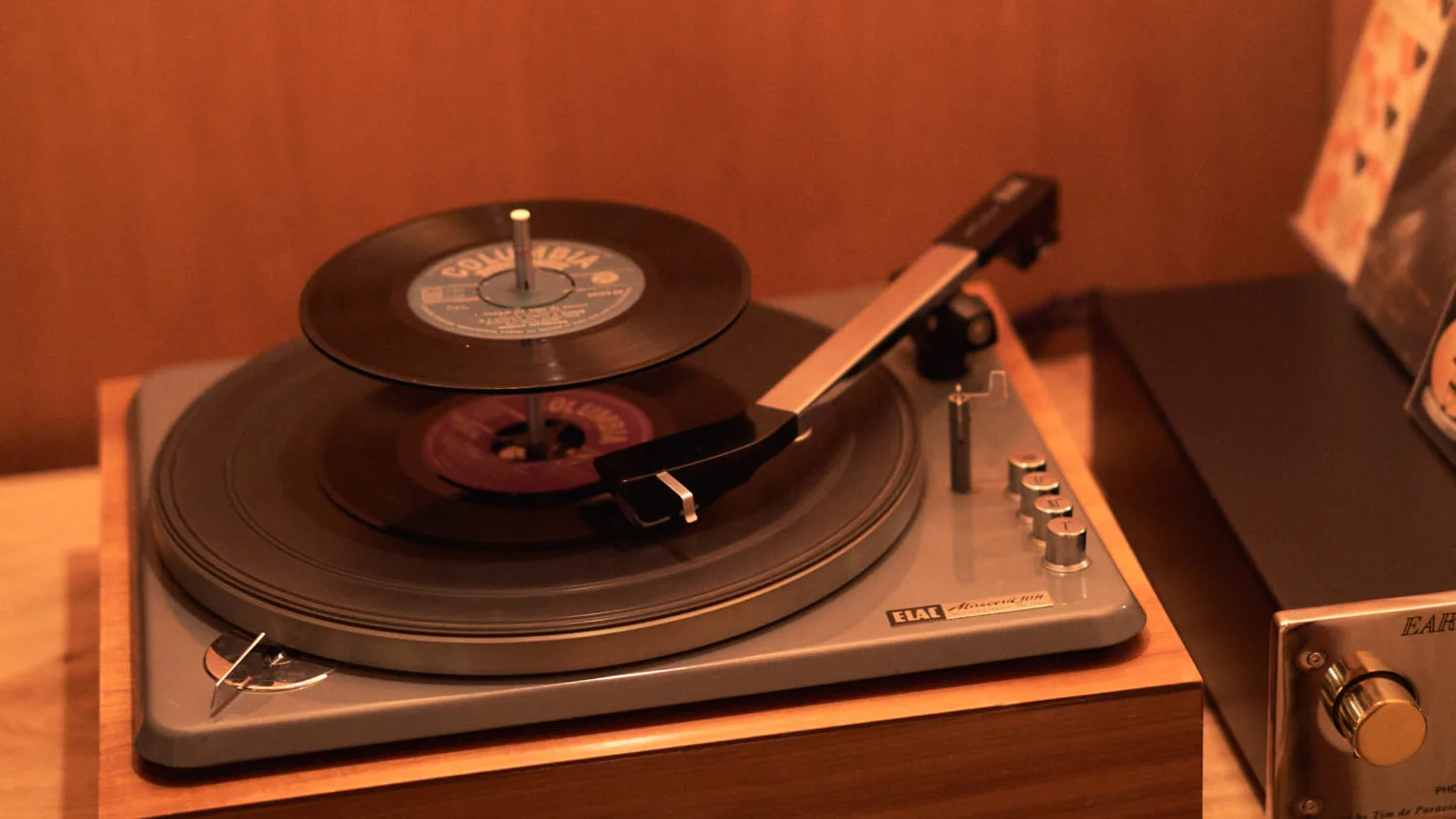 横浜 日の出町 Shelter People 趣味人たちの避難小屋 Arban