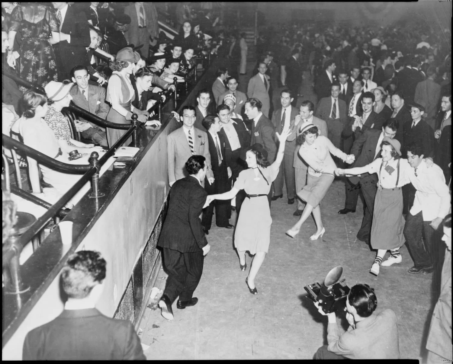 ダンス から始まった戦後のジャズ ヒップの誕生 ジャズ 横浜 1948 Vol 3 Arban ダンス から始まった戦後のジャズ ヒップの誕生 ジャズ 横浜 1948 Vol 3 Arban