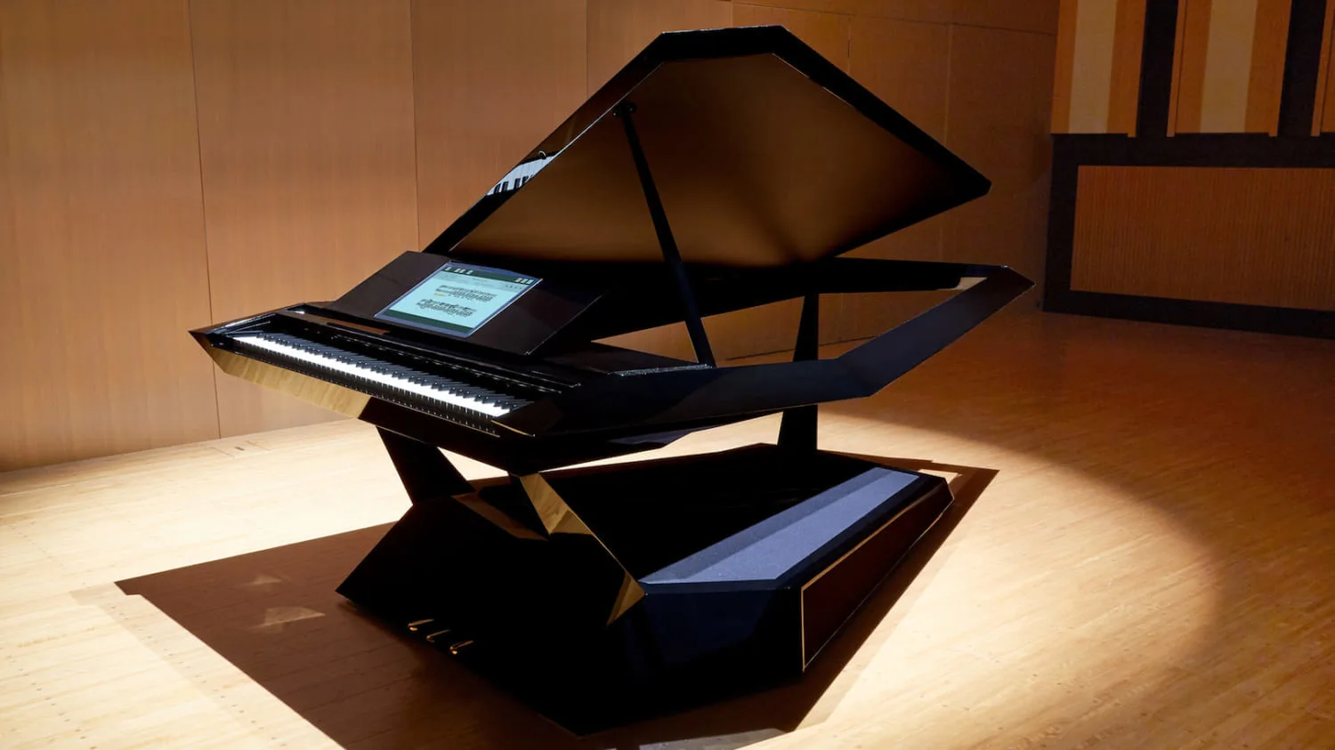 ローランド、未来の電子ピアノを提案するデジタル・コンサート 