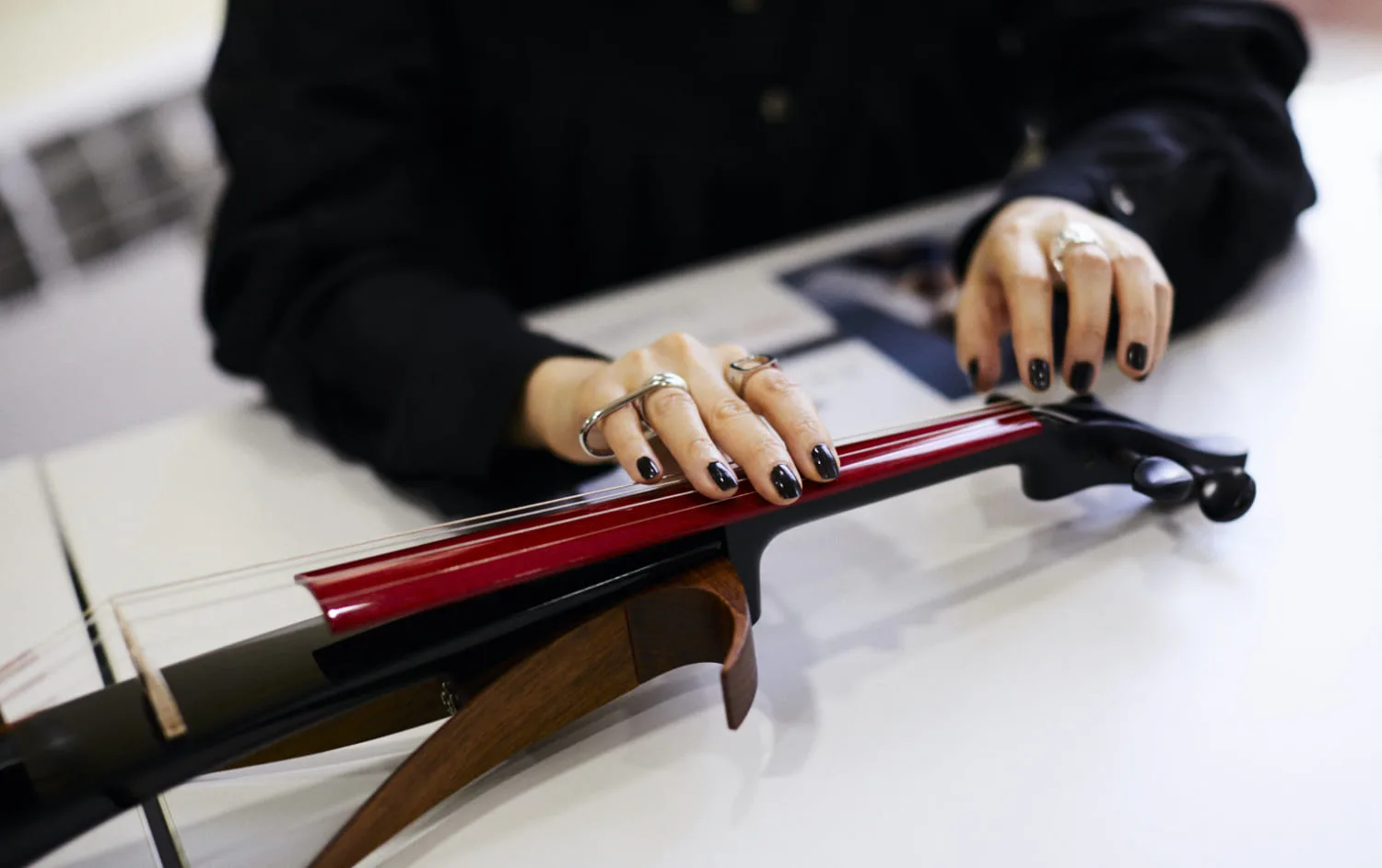 ジャズ ミュージシャン 高さ約91cm 横浜 KAZAMA＆CO バイオリニスト