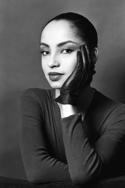 シャーデー／Sade】現在の活動状況は？ バンドの歴史と代表曲を解説 