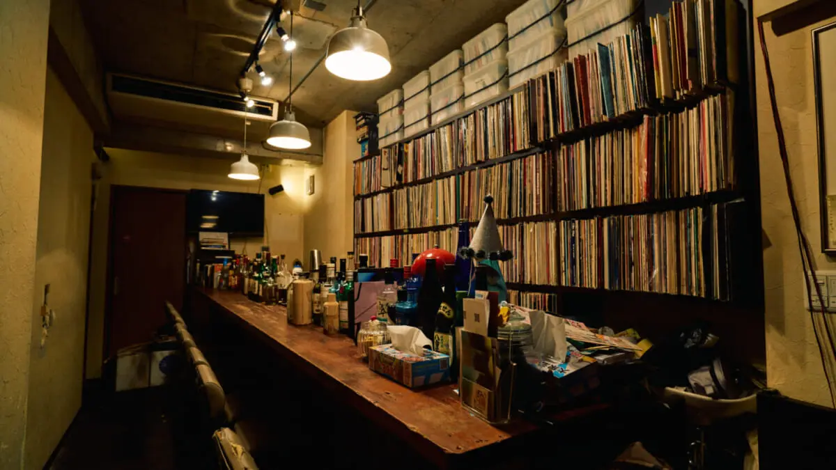 東京・下北沢／Upstairs Records & Bar（アップステアーズレコーズ 
