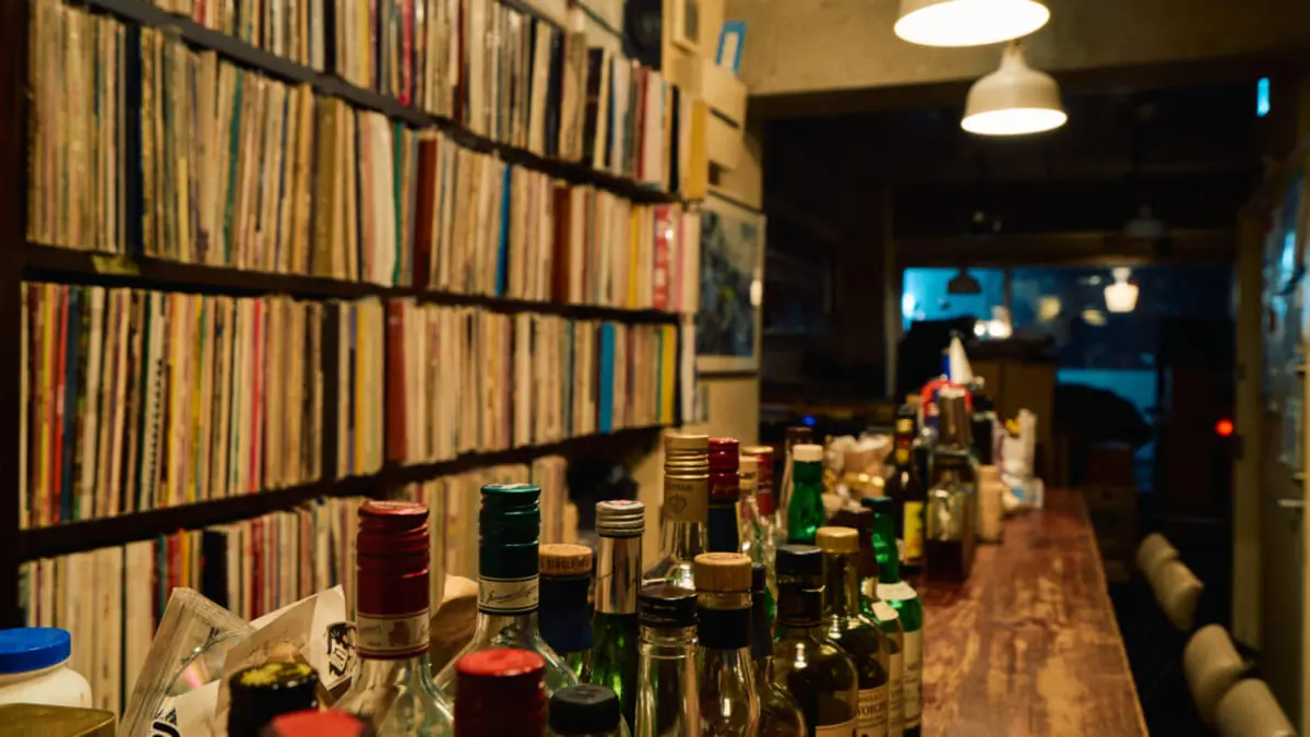 東京・下北沢／Upstairs Records & Bar（アップステアーズレコーズ 