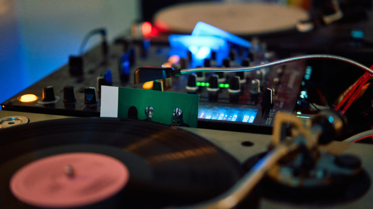 Upstairs Records & Bar（アップステアーズレコーズ＆バー）_写真5