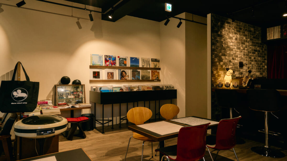 JUDGMENT! RECORDS lounge_写真2