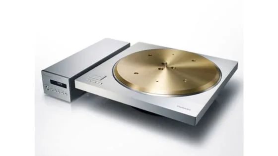 LPレコードの日」に“世界初のターンテーブルだけ”のフル