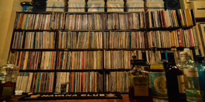Upstairs Records & Bar（アップステアーズレコーズ＆バー）_写真11